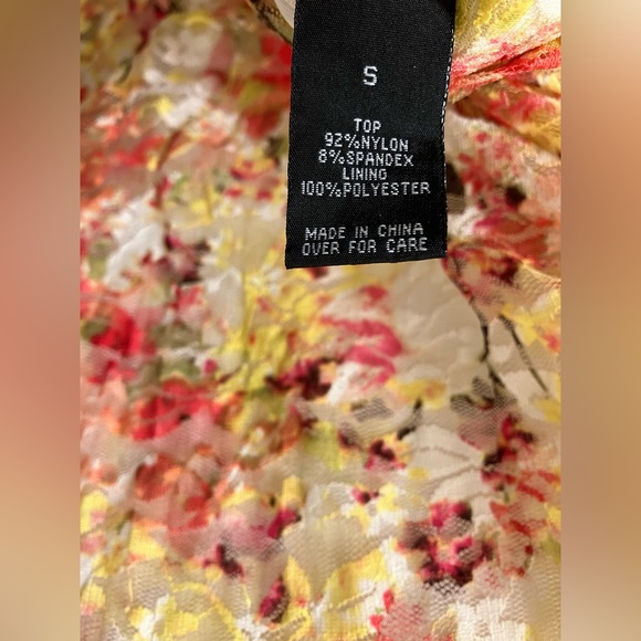 Women’s Lace Floral Casual Blouse Size S - Picture 11 of 11